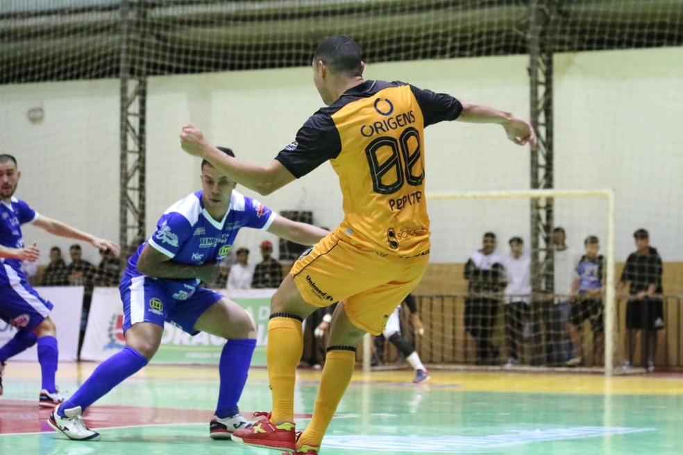 Corinthians atropela Sorocaba e é campeão paulista de futsal