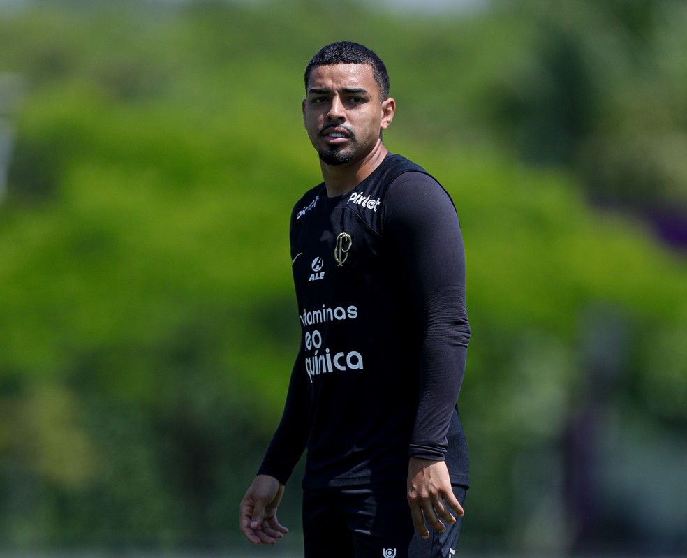 Matheus Bidu em treino do Corinthians — Foto: Rodrigo Coca/Ag. Corinthians