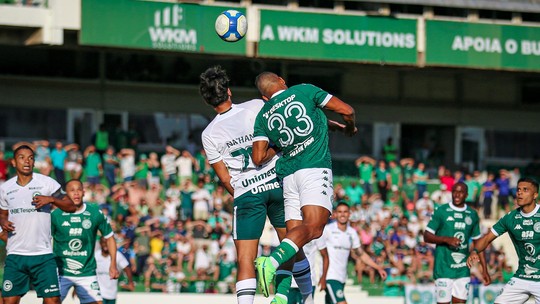 Com um a menos, Goiás vira no último minuto bate o Guarani - Foto: (Raphael Silvestre/Guarani FC)