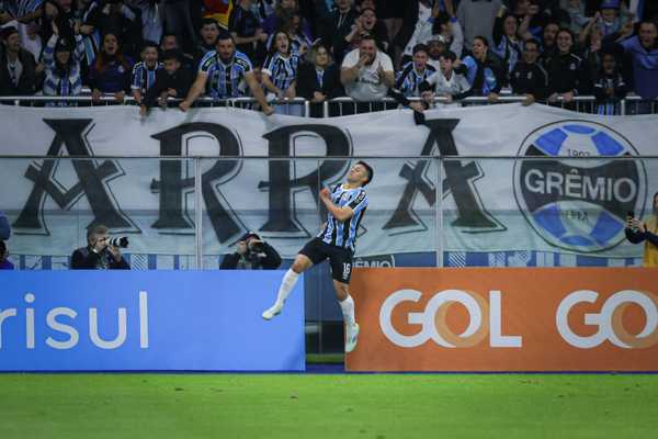 Grêmio mantém-se firme na luta contra o rebaixamento no Brasileirão.