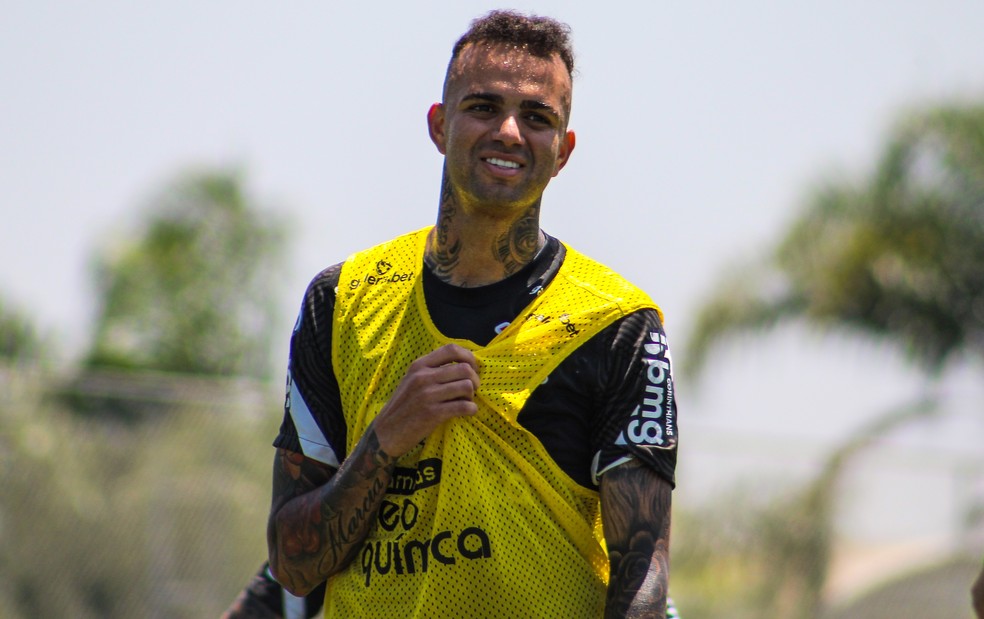 Luan tem contrato com o Corinthians até o fim do ano — Foto: Felipe Szpak