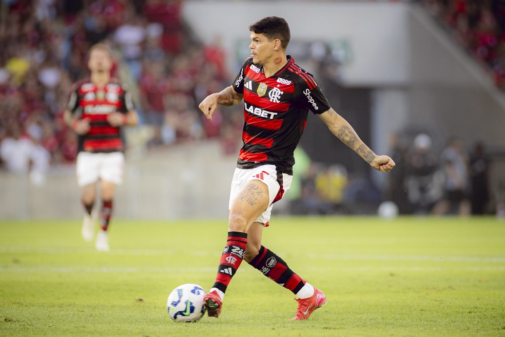 Ayrton Lucas em Flamengo x S�o Paulo � Foto: Adriano Fontes/CRF
