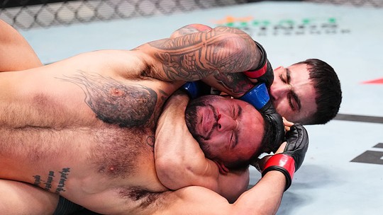 Luta do UFC causa suspeita em casas de apostas, e americano é dispensado após derrota Luta do UFC causa suspeita em casas de apostas, e americano é dispensado após derrota