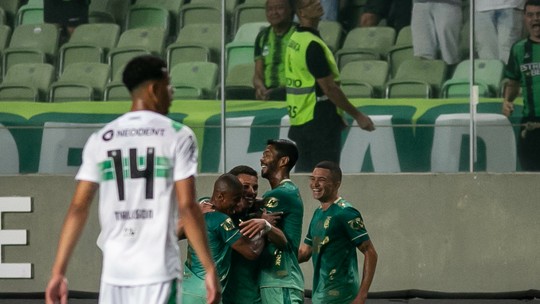 Coritiba perdebet7k promoçõesvirada para o América-MG e fica distante da disputa pelo acesso na Série B