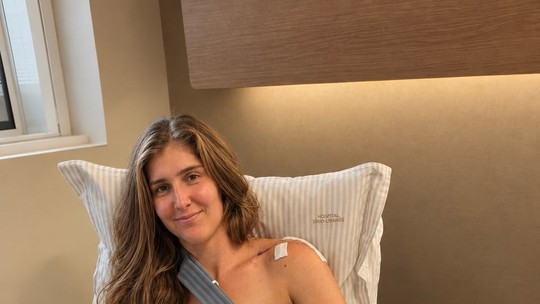 Bia Haddad passa por cirurgia no ombro esquerdo e projeta quatro meses de recuperação