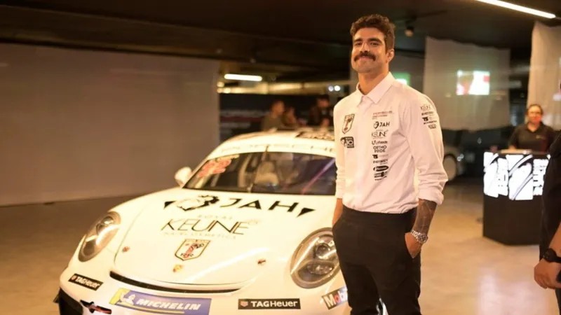 Caio Castro fará homenagens a Ayrton Senna em retorno à Porsche Cup | Ge