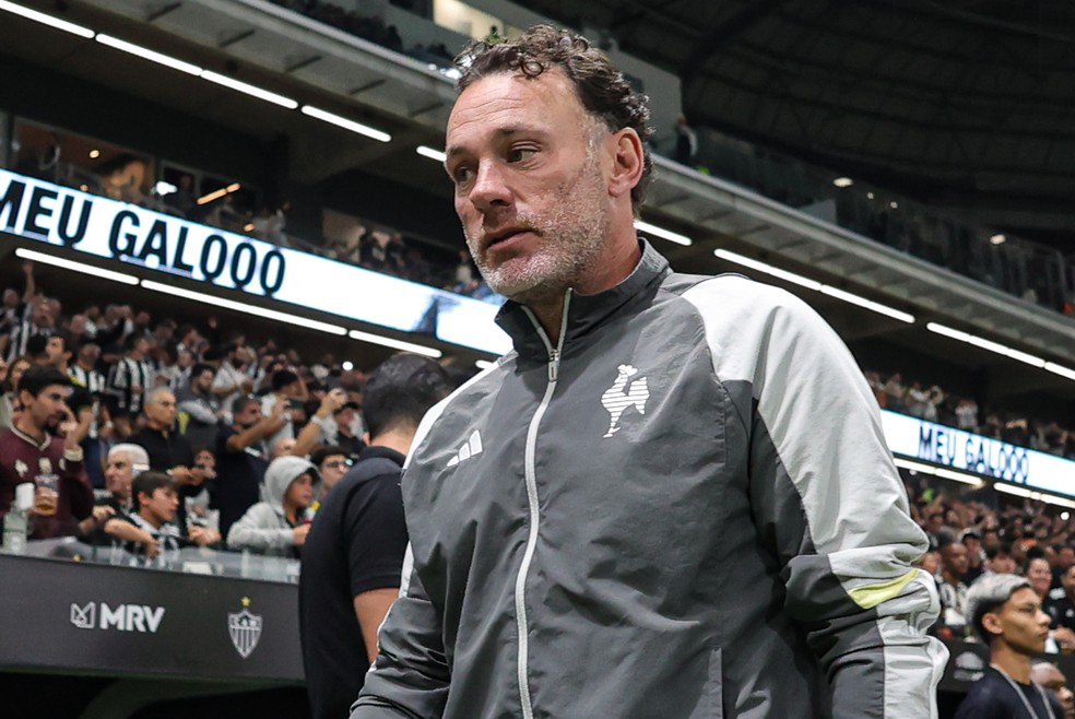 Gabriel Milito chegou ao Atlético-MG para substituir Luiz Felipe Scolari — Foto: Gilson Lobo/AGIF