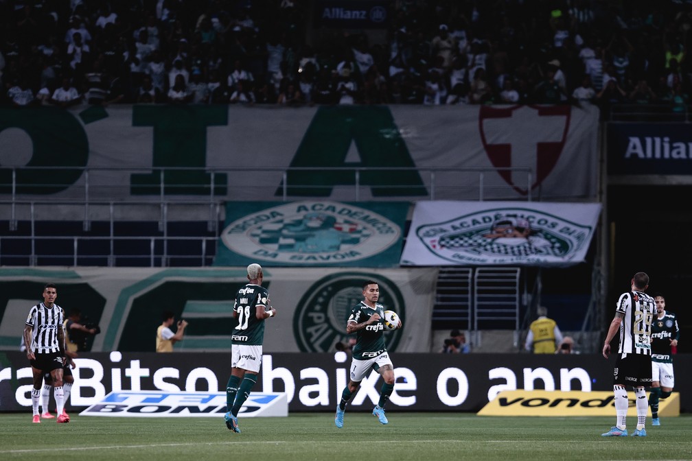 Defesa em alerta? Palmeiras sofreu gol em todos os jogos no Allianz pelo  Brasileirão