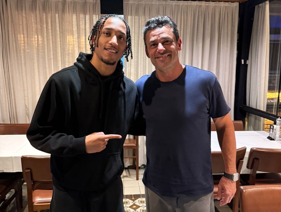 Encontro de Gerações: João Pedro realiza sonho ao conhecer Fred