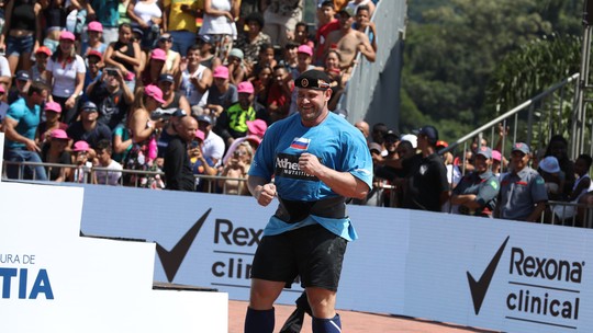 Gigante russotudo sobre roleta online145 kg chega ao Brasil para defender título do Força Bruta neste domingo