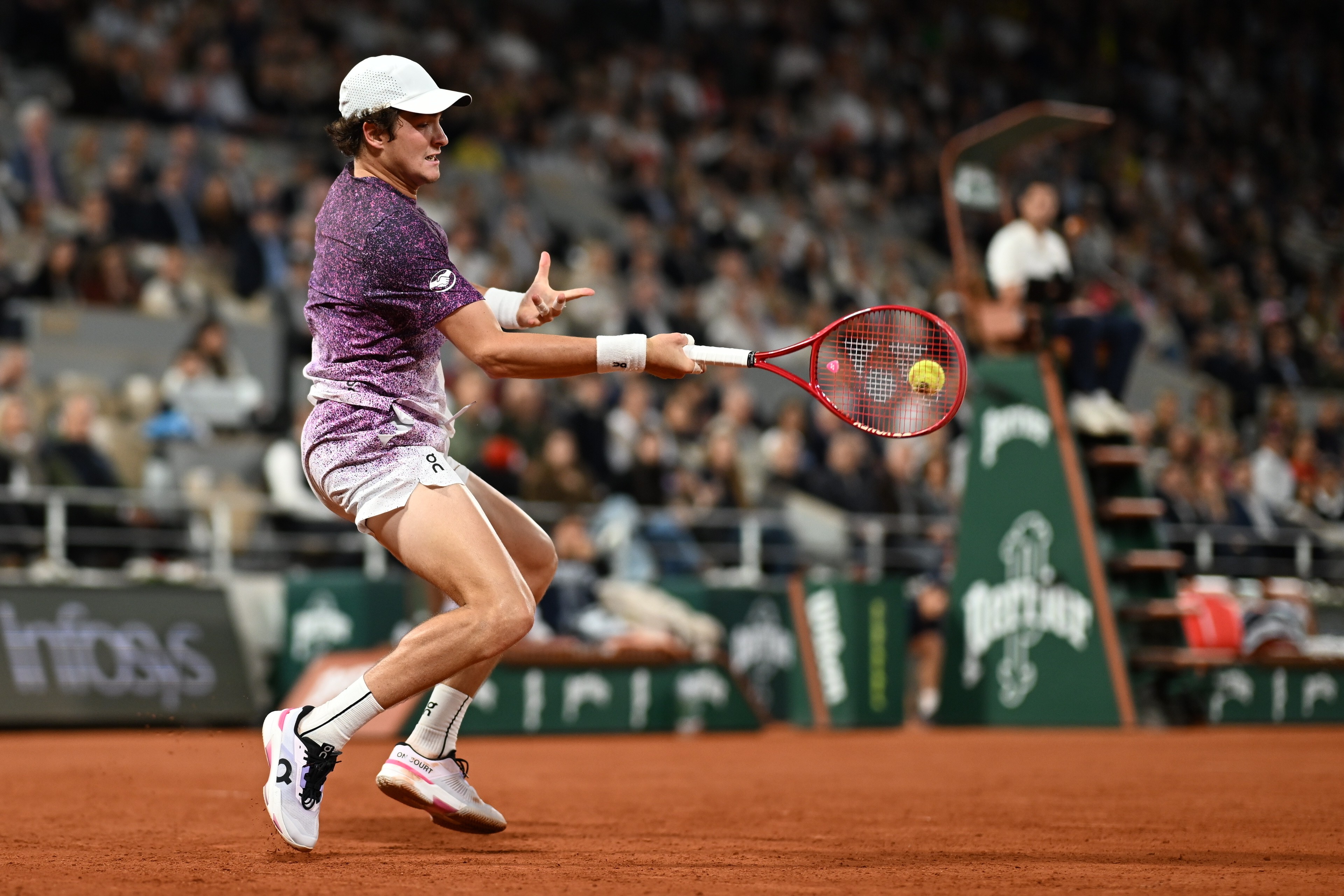 Roland Garros e ATP elogiam João Fonseca: "Campanha fenomenal"