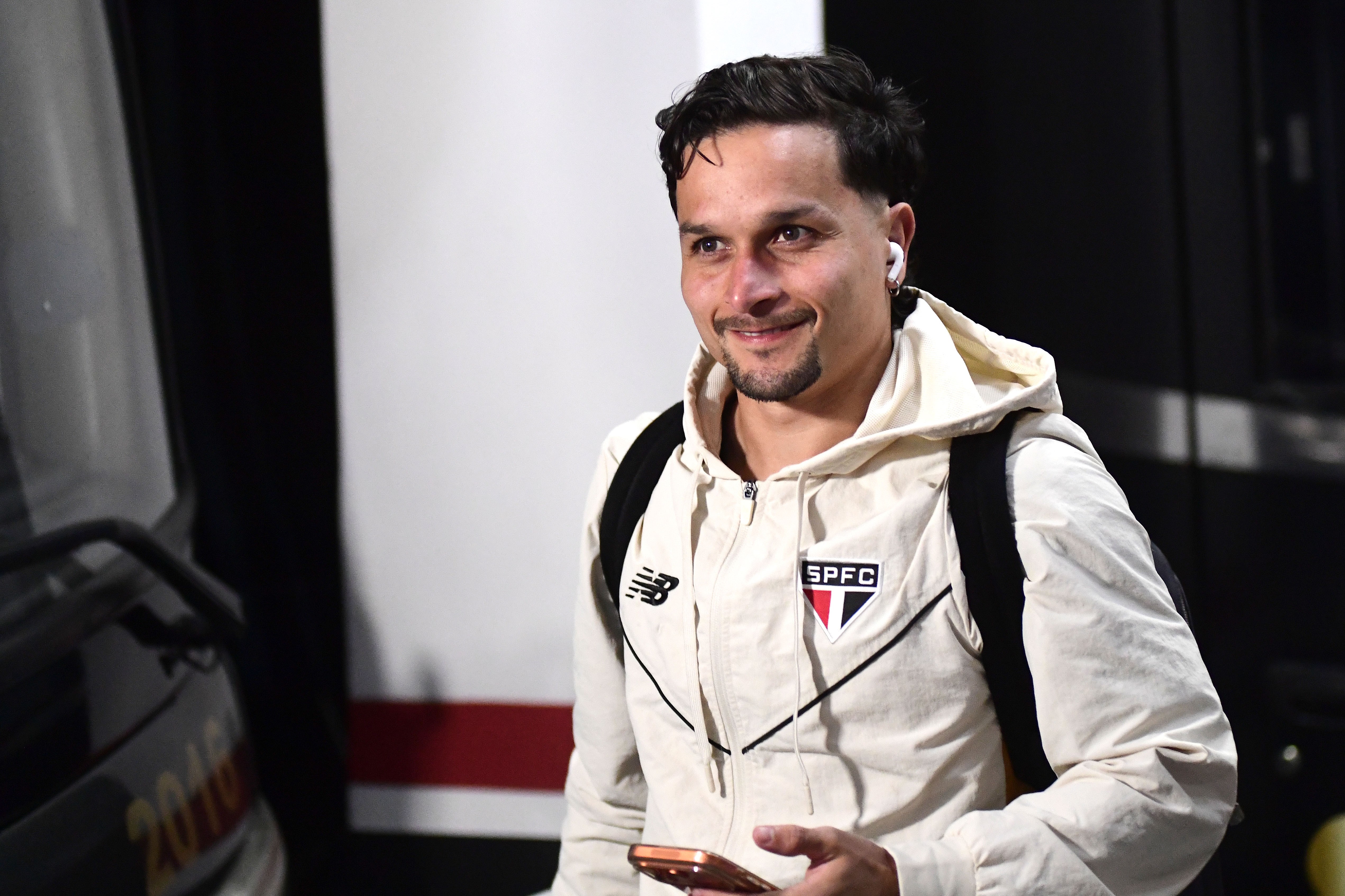 Escalação do São Paulo: Calleri e Artur fazem treino adaptado, mas devem enfrentar o Mirassol