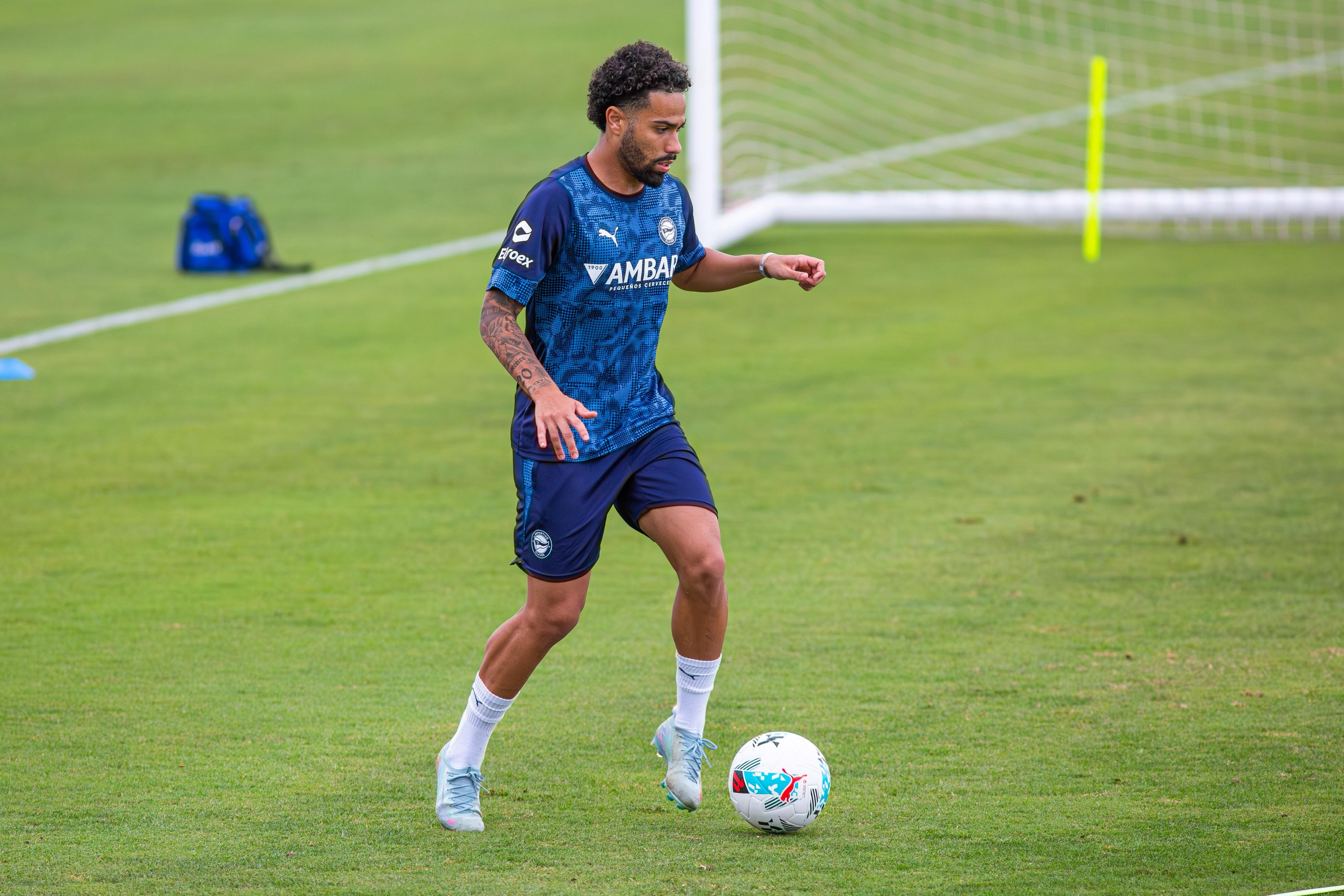 Inter acerta a contratação de Calebe, do Fortaleza