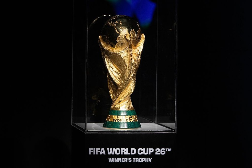 Troféu da Copa do Mundo de 2026 — Foto: Grace Hie Yoon/Anadolu via Getty Images