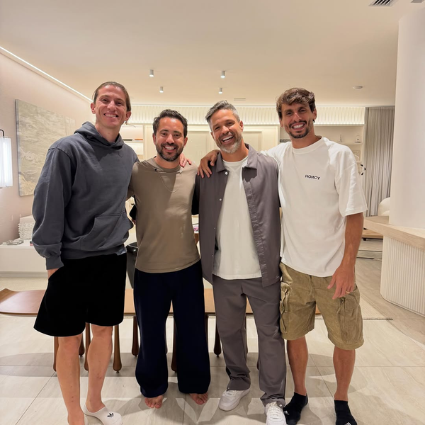 Em reunião de ídolos Ex-companheiros de Flamengo se despedem de Filipe Luís, que vai assumir o Monaco