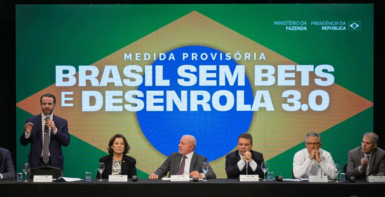 Governo anuncia suspensão da atividade das casas de apostas no Brasil