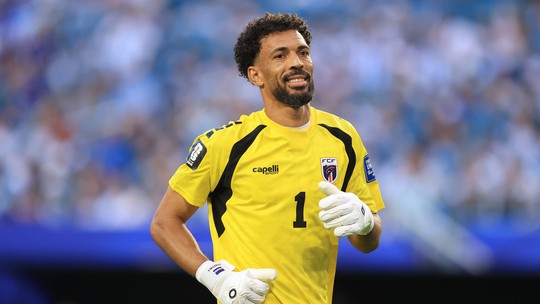 Vozinha dá balão no Colo-Colo e negocia com clube do Marrocos