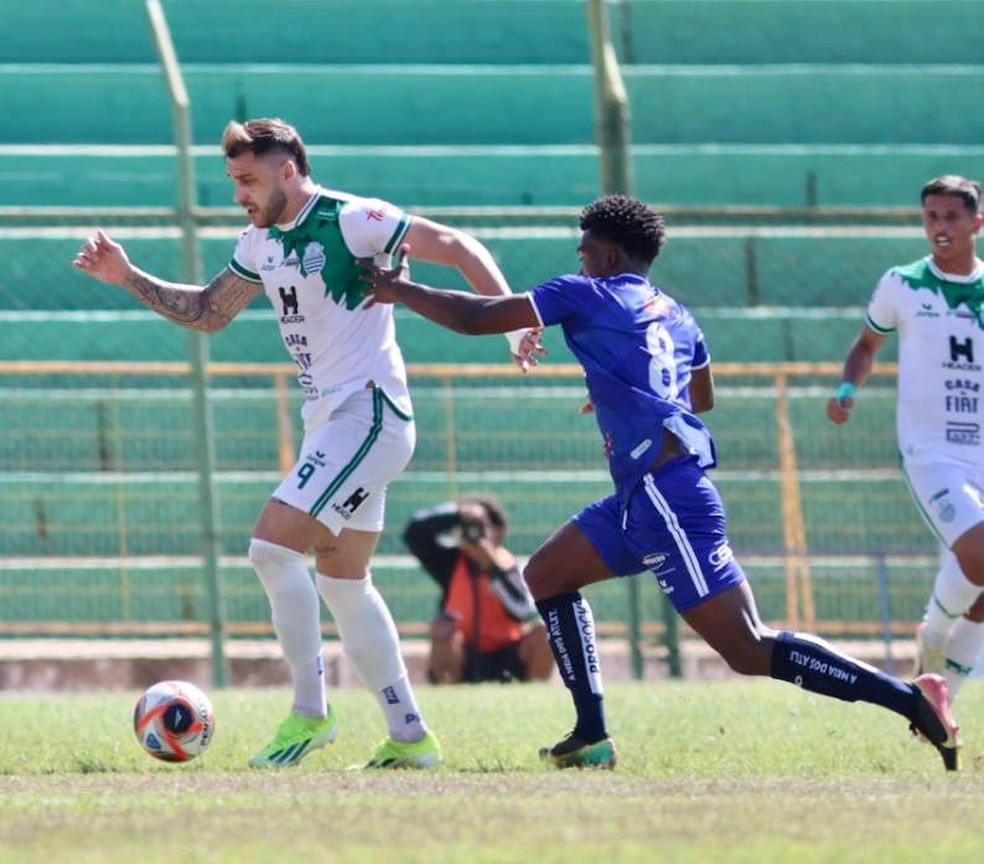 Francana e Monte Azul empataram no jogo de ida das oitavas de final da Copa Paulista — Foto: Erick Antunes