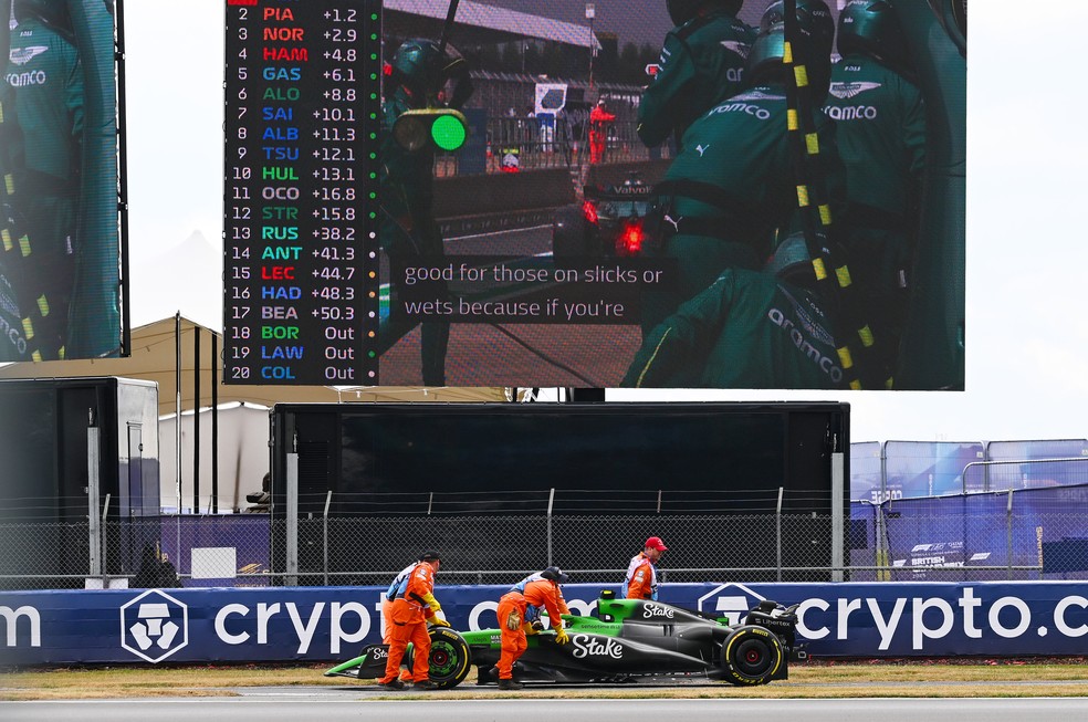 Gabriel Bortoleto abandona o GP da Inglaterra de Fórmula 1 — Foto: Getty Images