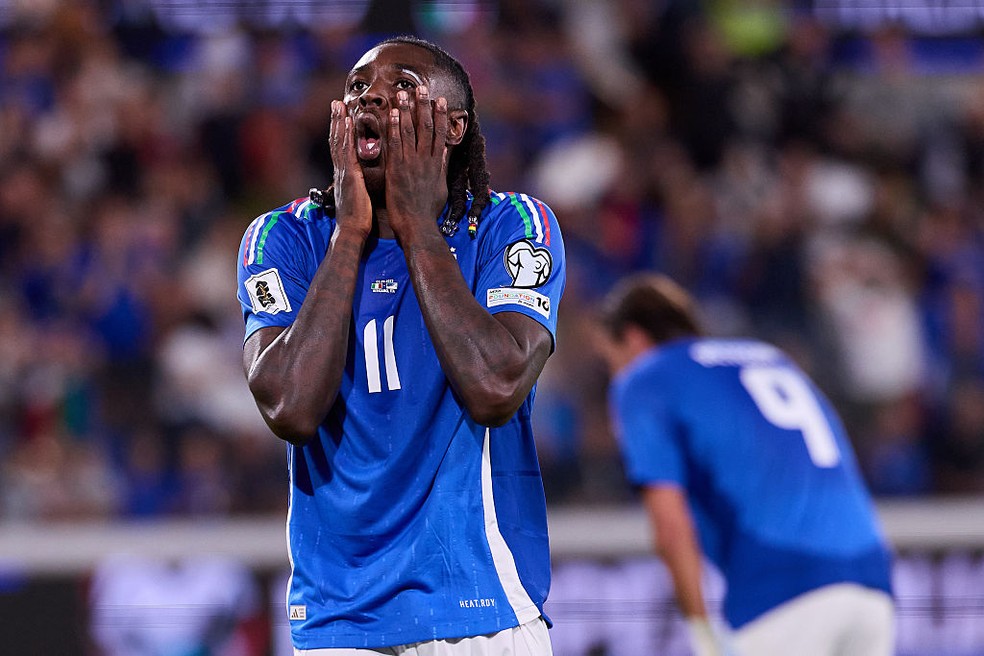 Moise Kean, atacante da seleção italiana, em ação.