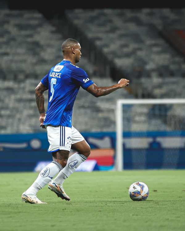 Destaques de Walace e Christian em vitória do time reserva do Cruzeiro