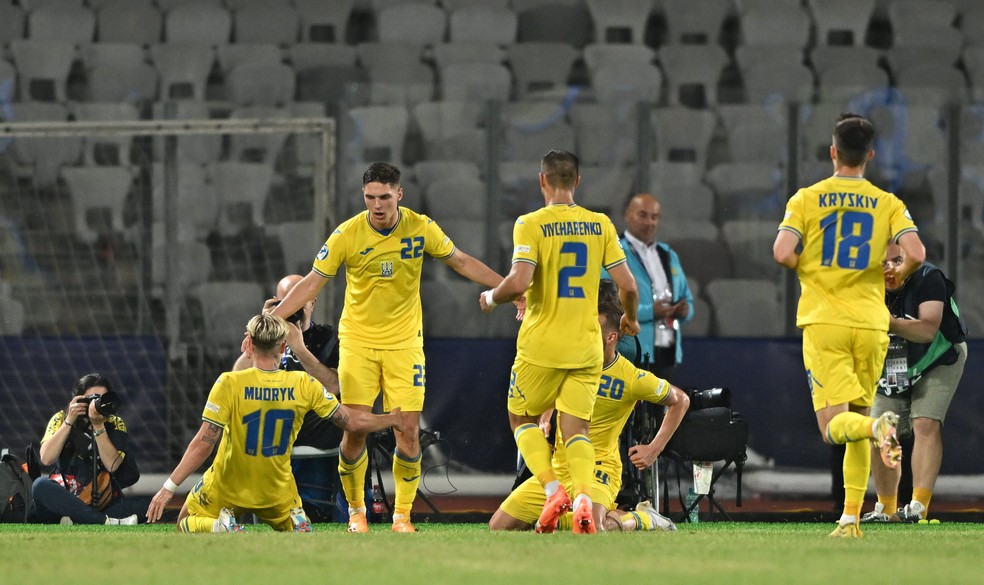 Em “final“, Itália garante vaga na Eurocopa após empate com a Ucrânia; veja  classificados