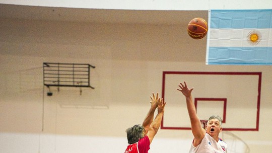 Santos recebe competição de basquete master com mais de 600 atletas
