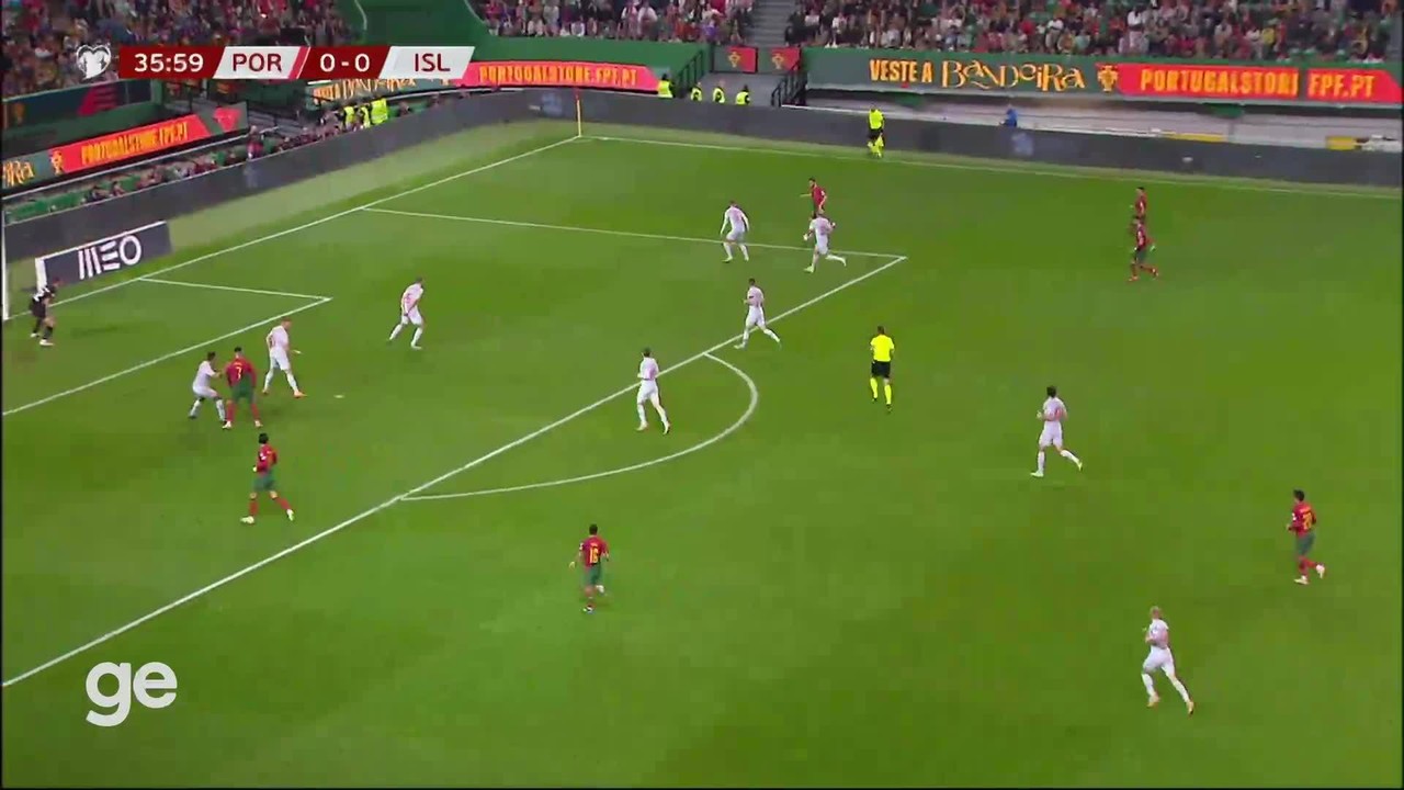 Portugal 2 x 0 Islândia