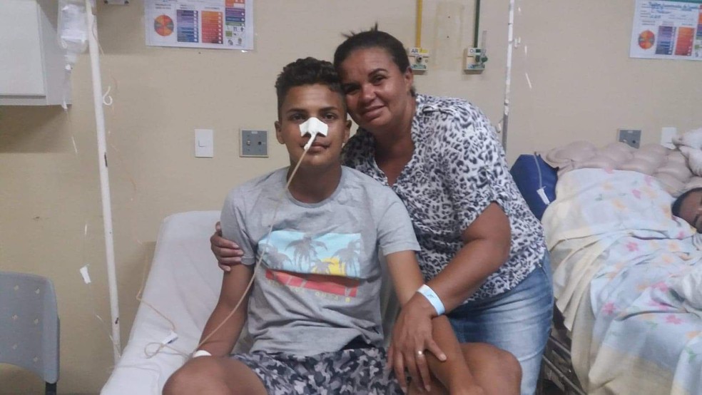 João Vitor, do Avaí, em recuperação do tiro no rosto quando tinha 20 anos — Foto: Divulgação