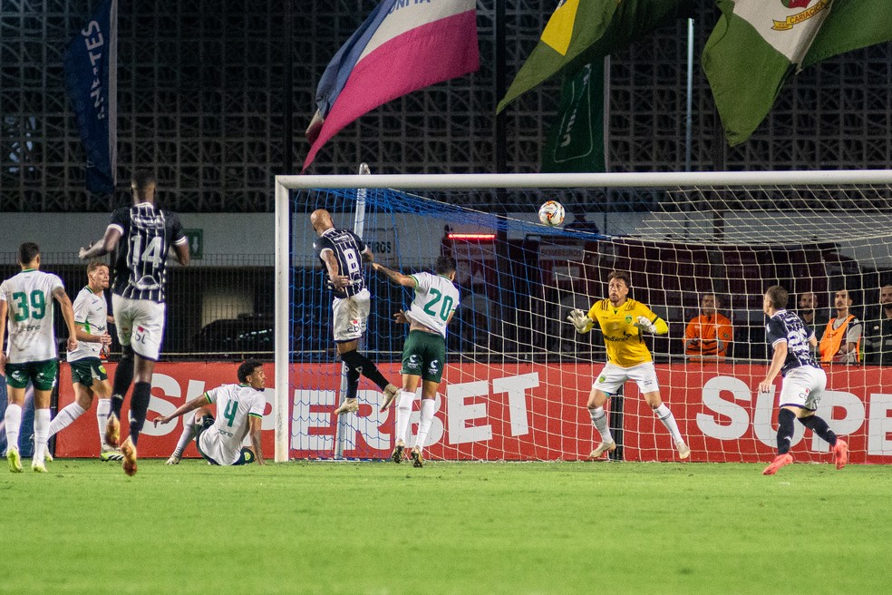 Bruno Silva marca gol no título do Rio Branco-ES no Campeonato Capixaba 2025 — Foto: Henrique Montovanelli/FES