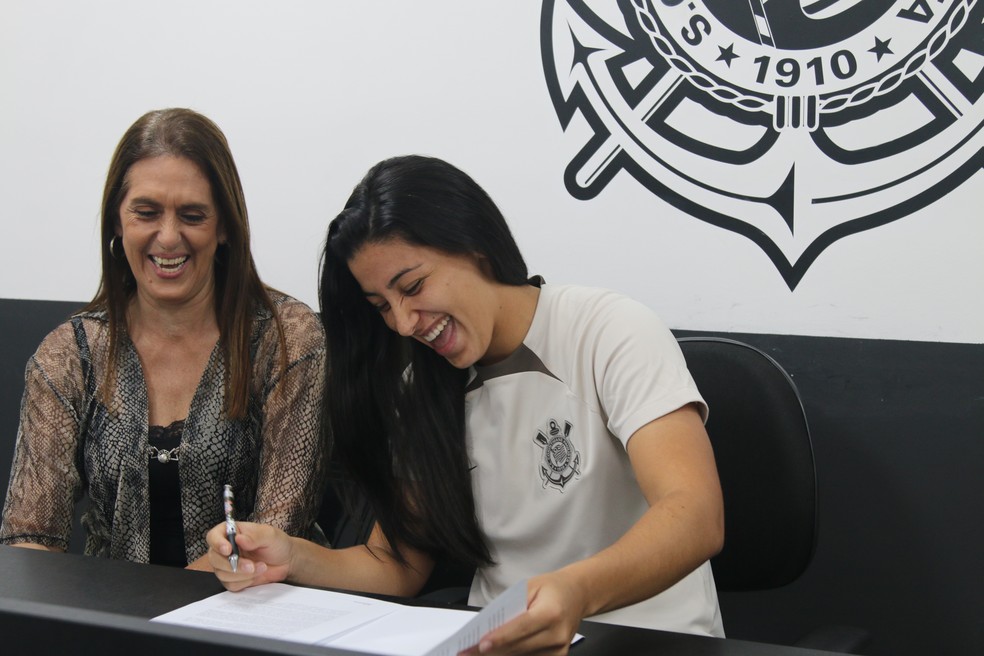 Duda Sampaio renova com o Corinthians — Foto: Divulgação