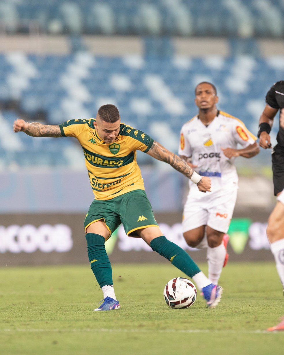 Rodrigo Rodrigues uma das opções de ataque do Cuiabá — Foto: AssCom Dourado