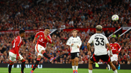 "Esse é o Casemiro que conhecemos", elogia Ten Hag após vitória do Manchester United