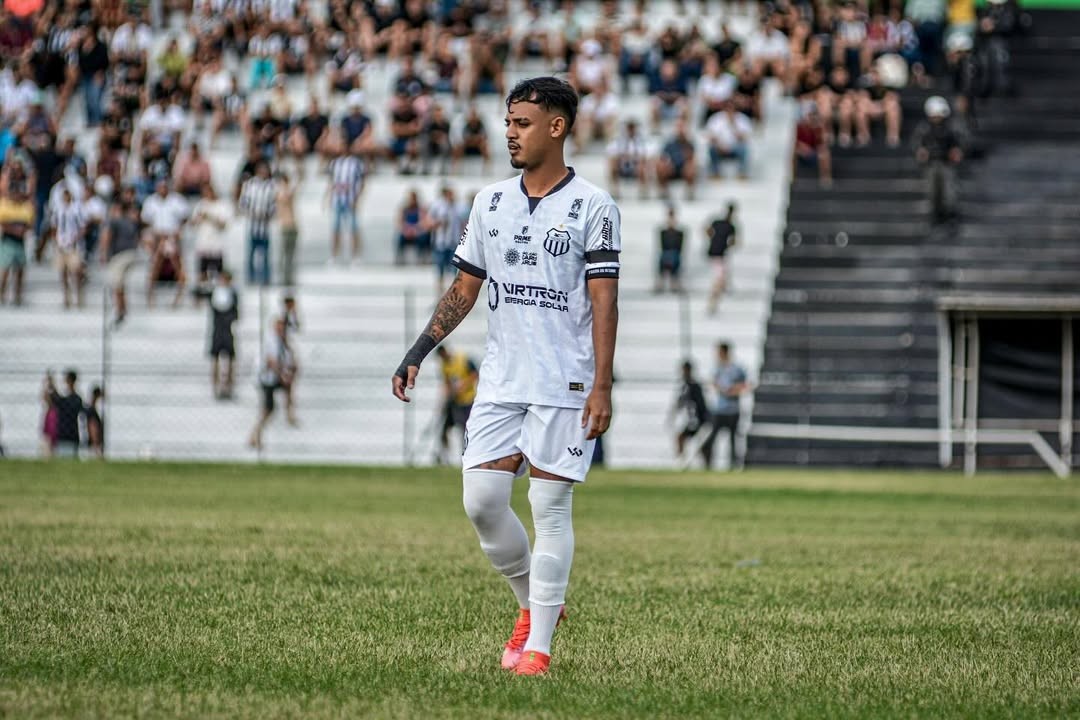 De volta! Atacante Ruan acerta retorno ao Central | Ge