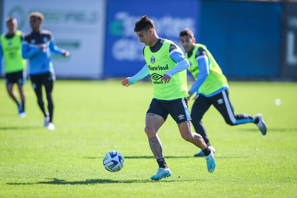 Ferreira em treino do Grêmio — Foto: Lucas Uebel/Grêmio