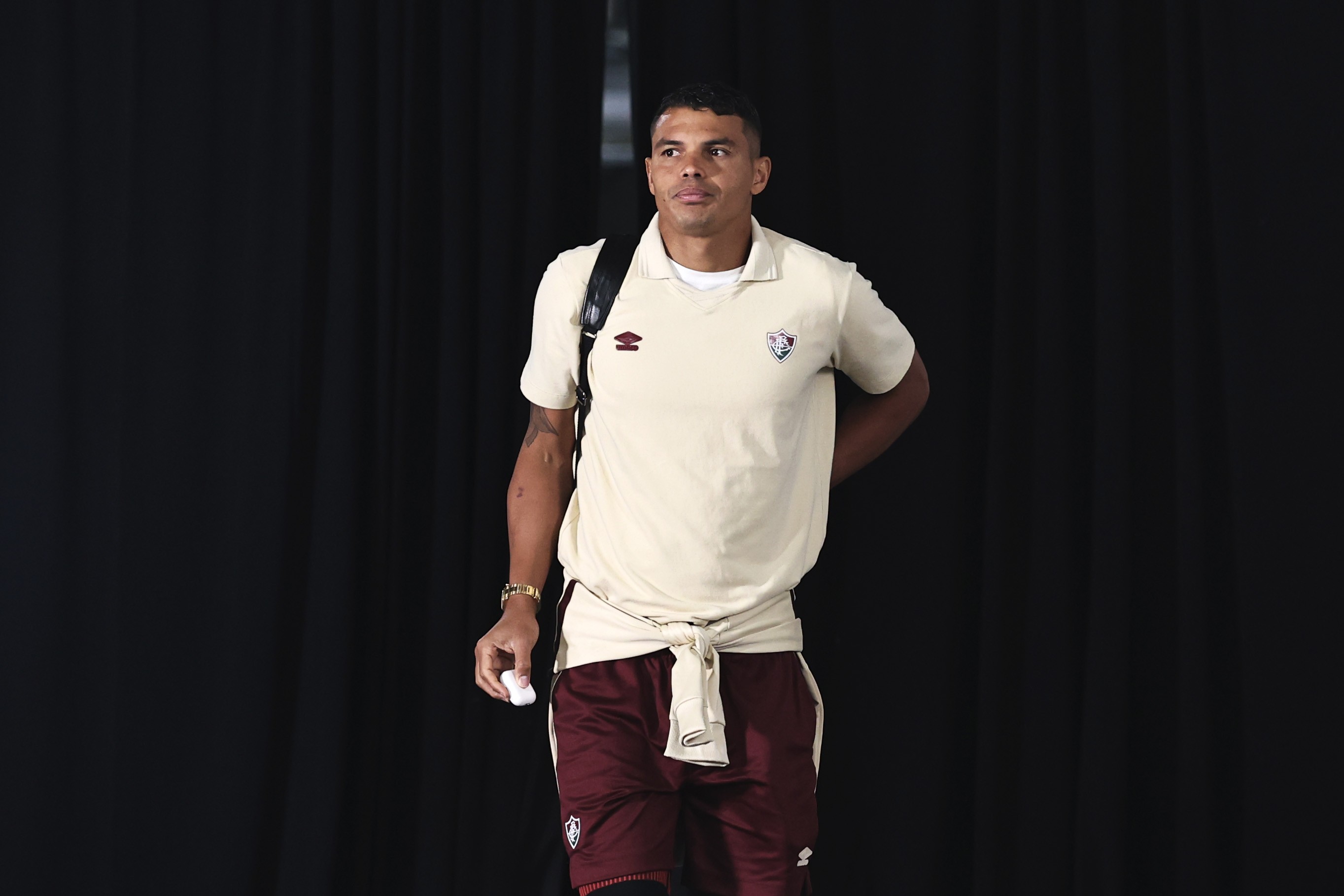 Fluminense se esforça para contar com Thiago Silva em duelo crucial contra a Inter de Milão