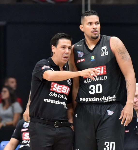 Franca, Flamengo e São Paulo dominam adversários e vencem no NBB - Surto  Olímpico