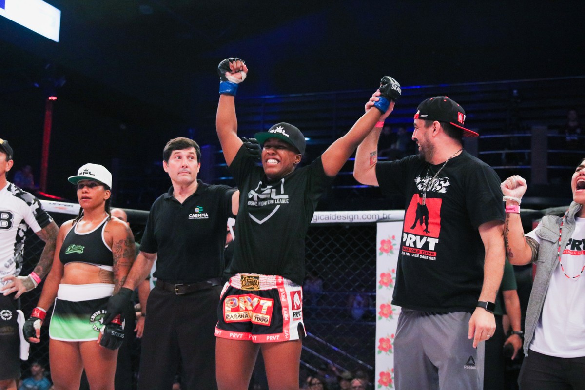 Mariana Morais vence GP peso-leve do Shooto Brasil e conquista vaga na