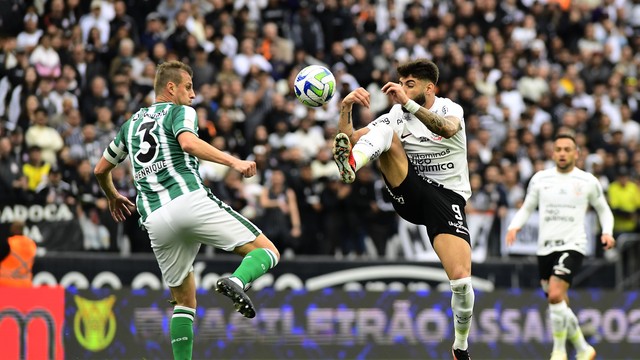 Henrique e Yuri Alberto em Corinthians x Coritiba