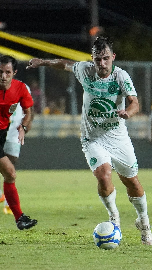 Sport Recife x Chapecoense: onde assistir ao vivo o jogo de hoje (23/08) pela Série B do