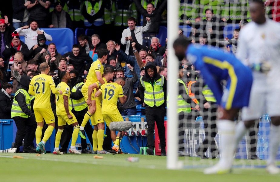 Acredite se quiser! Com direito a gol de Eriksen, Brentford aplica