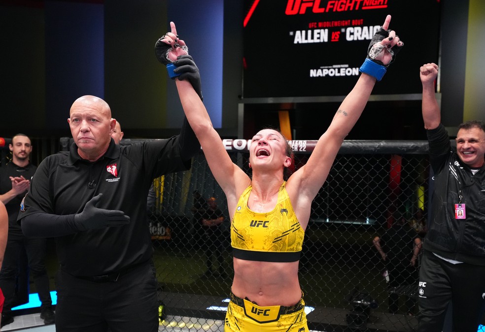 Amanda Ribas venceu Luana Pinheiro no UFC em Las Vegas — Foto: Getty Images