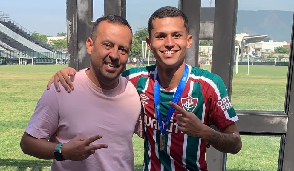 Luan Brito, from Fluminense, is leaving for the United States 