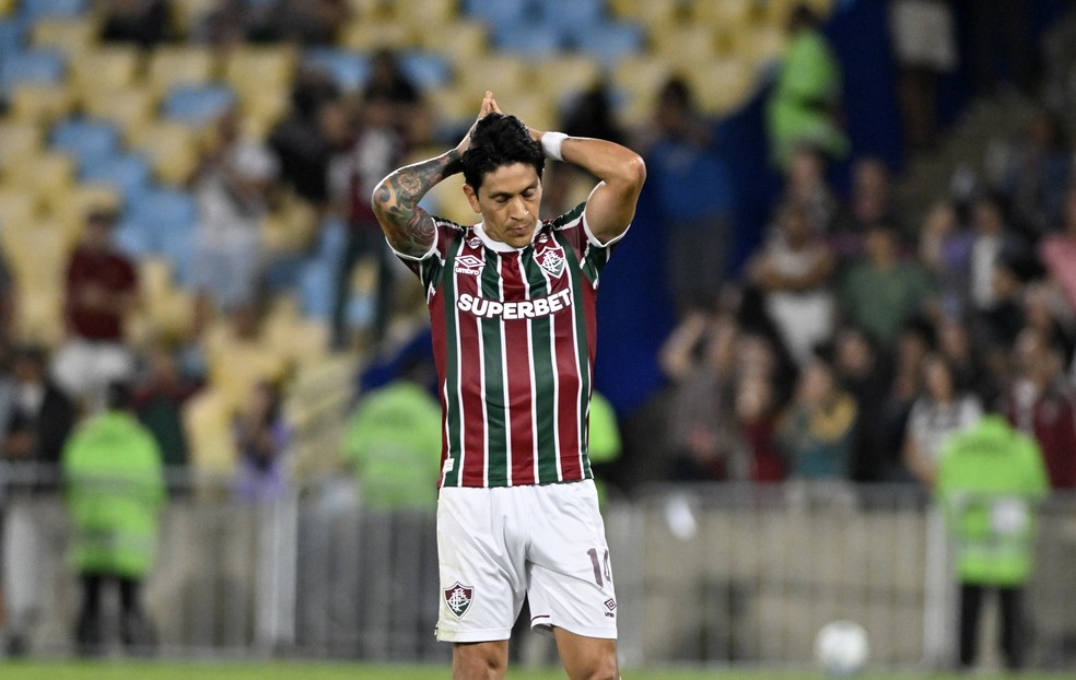 Cano aps Fluminense x Lans pela Sul-Americana  Foto: Andr Duro/ge