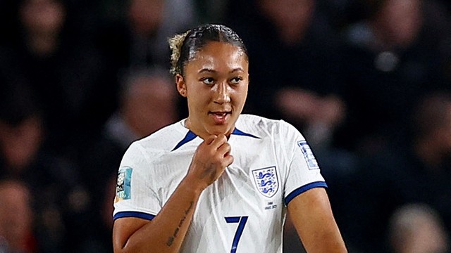 Lauren James se destaca em vitória da Inglaterra sobre a China