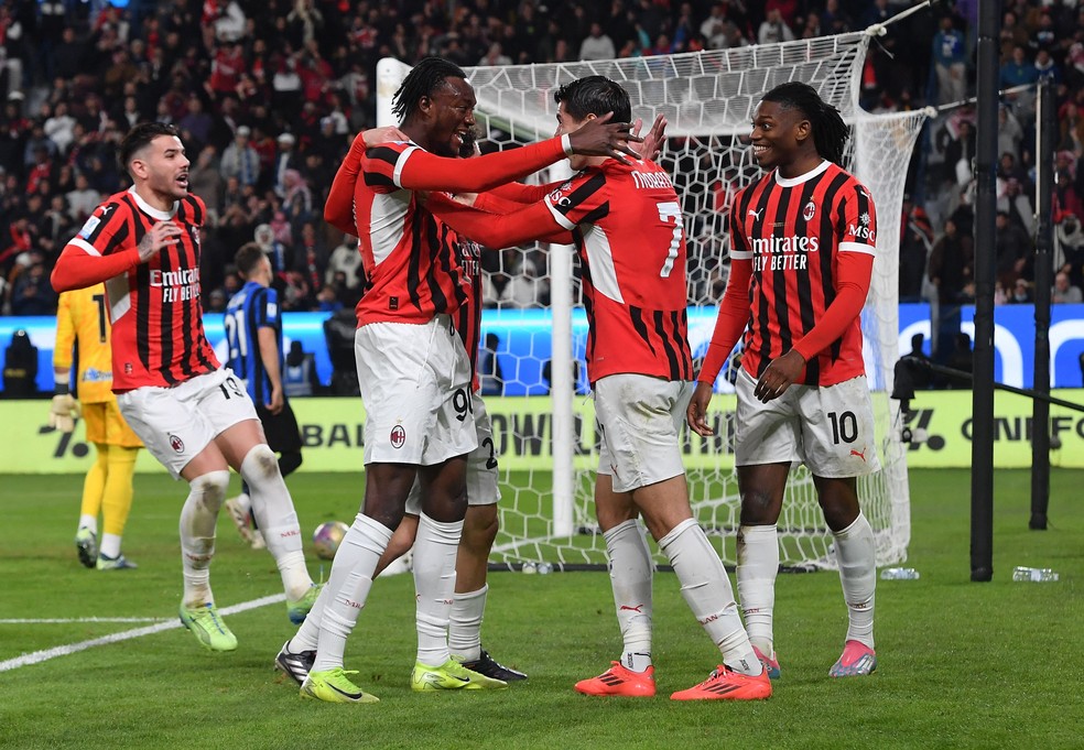 AC Milan players celebrate Tammy Abraham's goal in their win over Inter Milan in the Italian Super Cup — Photo: Reuters