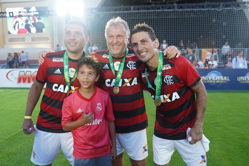 Filho de Zico, Thiago Coimbra aborda passagem pelo Flamengo e