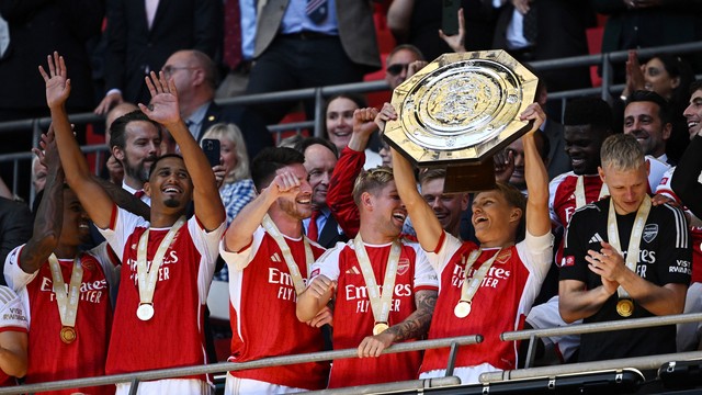 De virada, Arsenal supera o rival Manchester City em amistoso - Gazeta  Esportiva