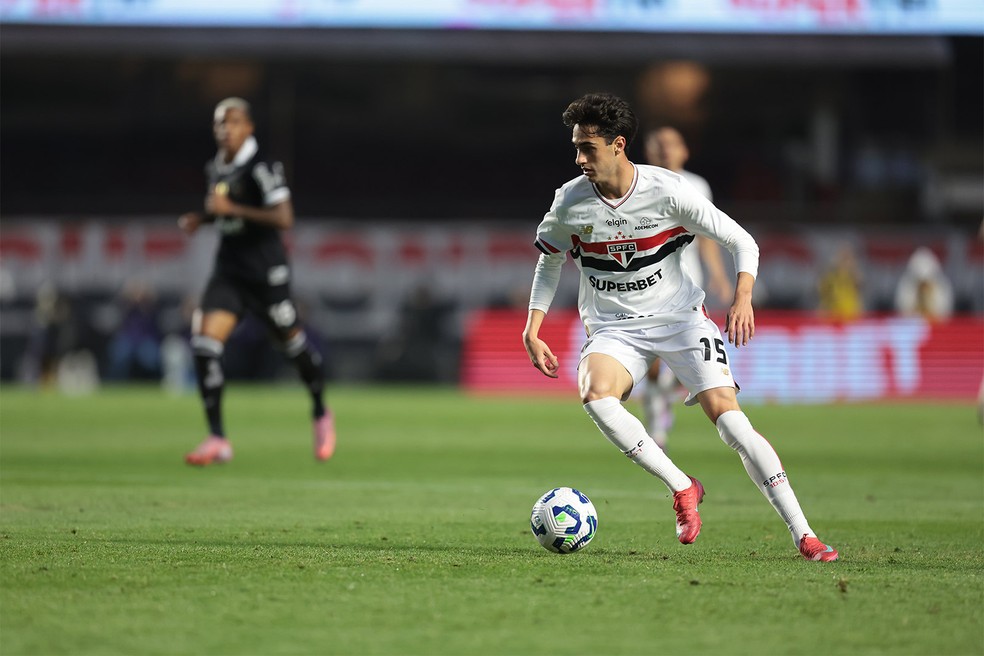 Análise: São Paulo de Crespo mostra padrão de jogo e força, mesmo com troca de peças