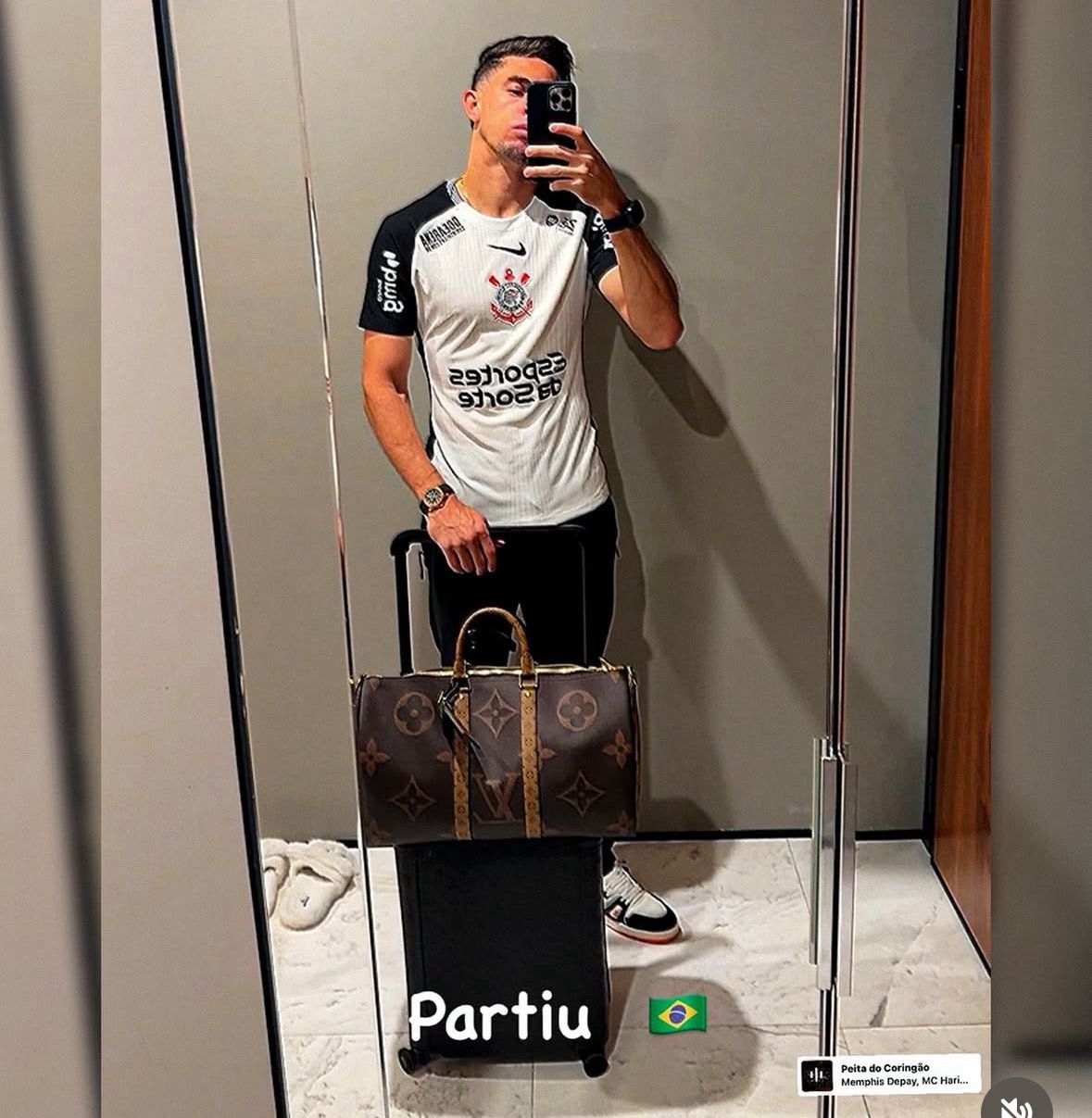 Gabriel Paulista rescinde contrato com o Besiktas e conversa com Corinthians